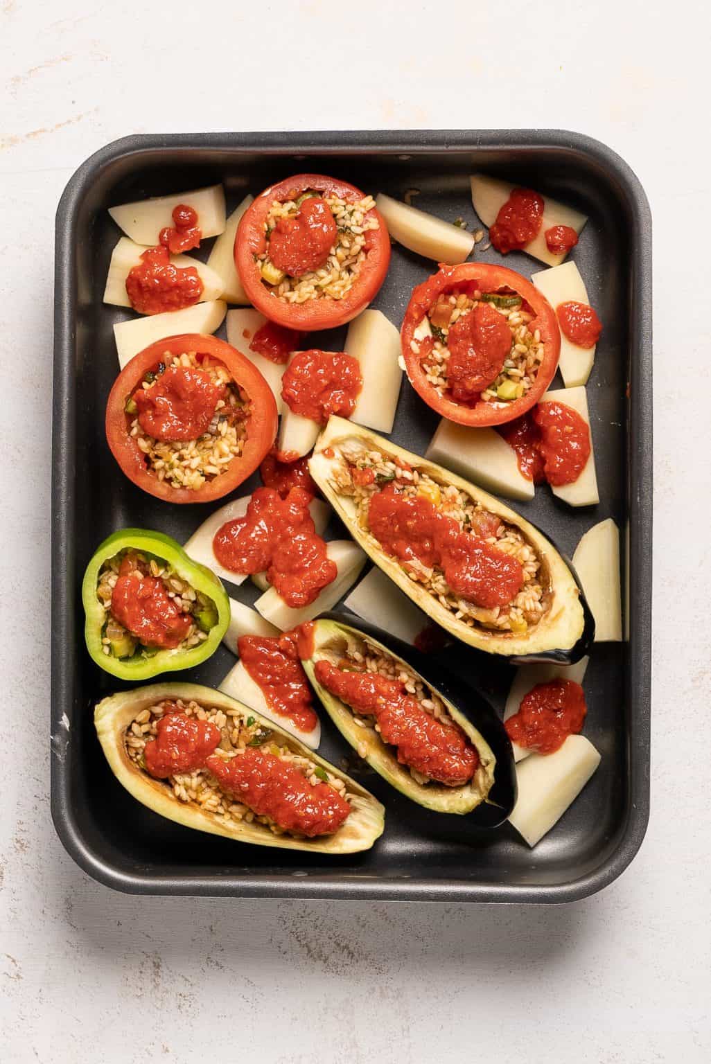 Gemista recipe (Greek Stuffed Tomatoes and Peppers with rice) - My ...