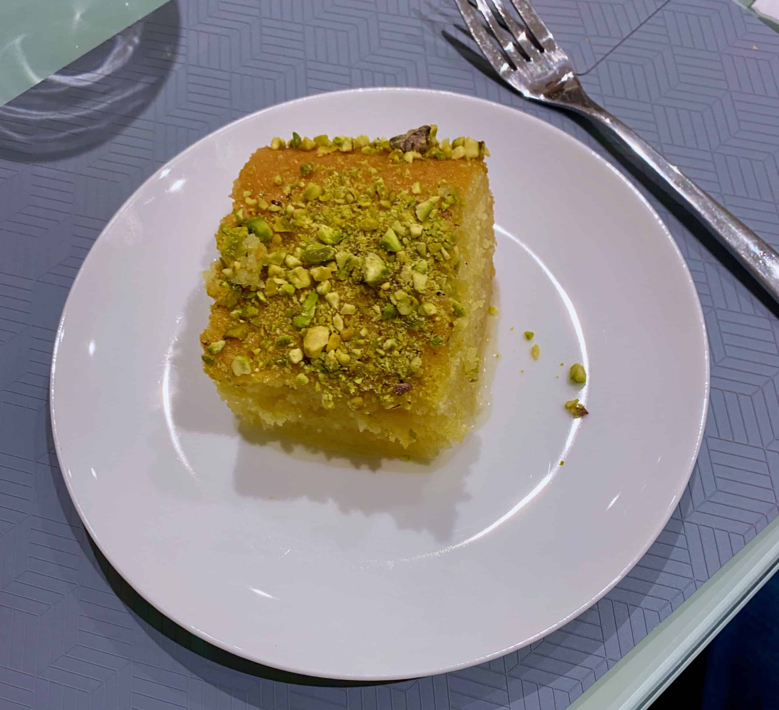 Greek Ravani / Revani recipe (Coconut cake with syrup) - My Greek Dish