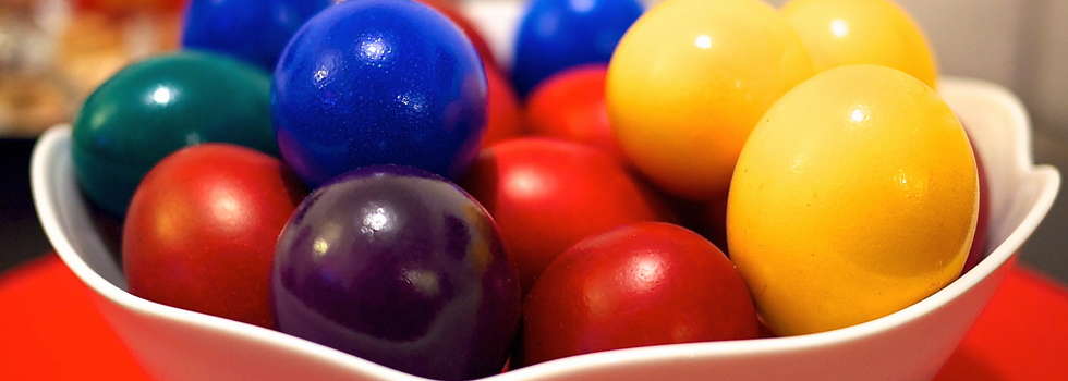 Dyed Greek Easter Eggs recipe