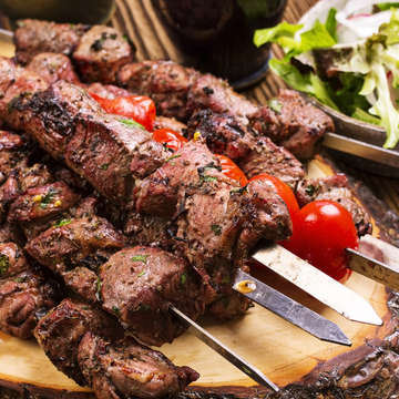 Marinated Greek Lamb Souvlaki recipe (Skewers) with Pita and Tzatziki ...