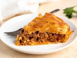 Greek meat pie recipe with phyllo crust (kreatopita) - The Hungry Bites